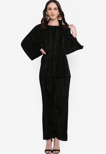 Batwing Pleated Kurung Set from Lubna in Black