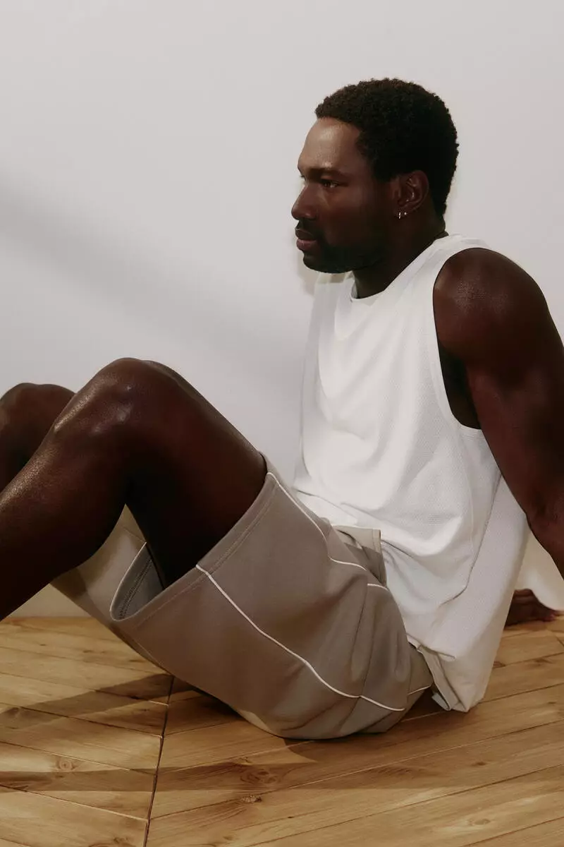 Regular Fit Sports vest top with DryMove™