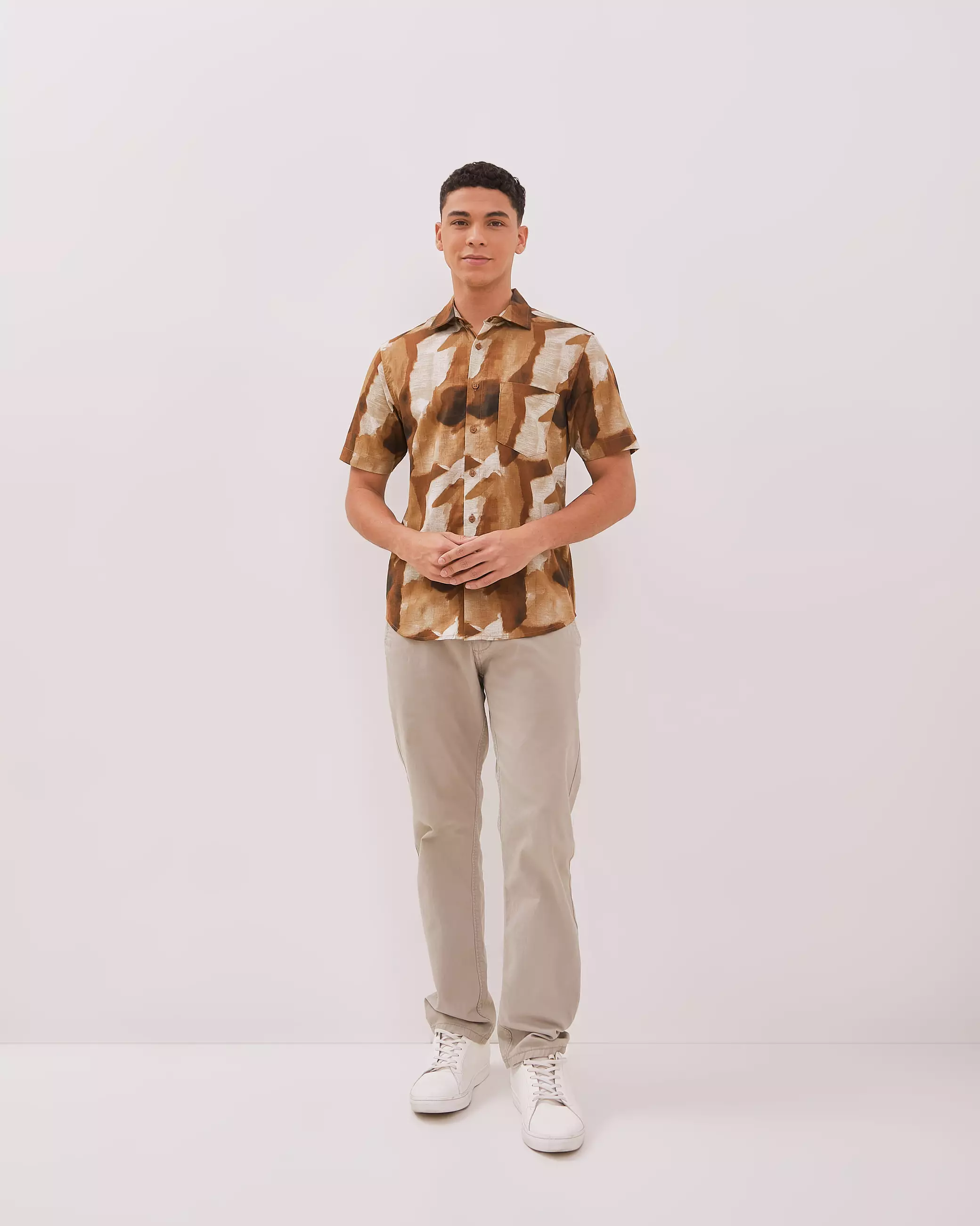 AMK Kemeja Motif Pria Lengan Pendek SHP Niklas Ss Brown