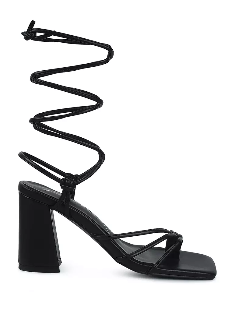 Toe ring block sales heel sandal