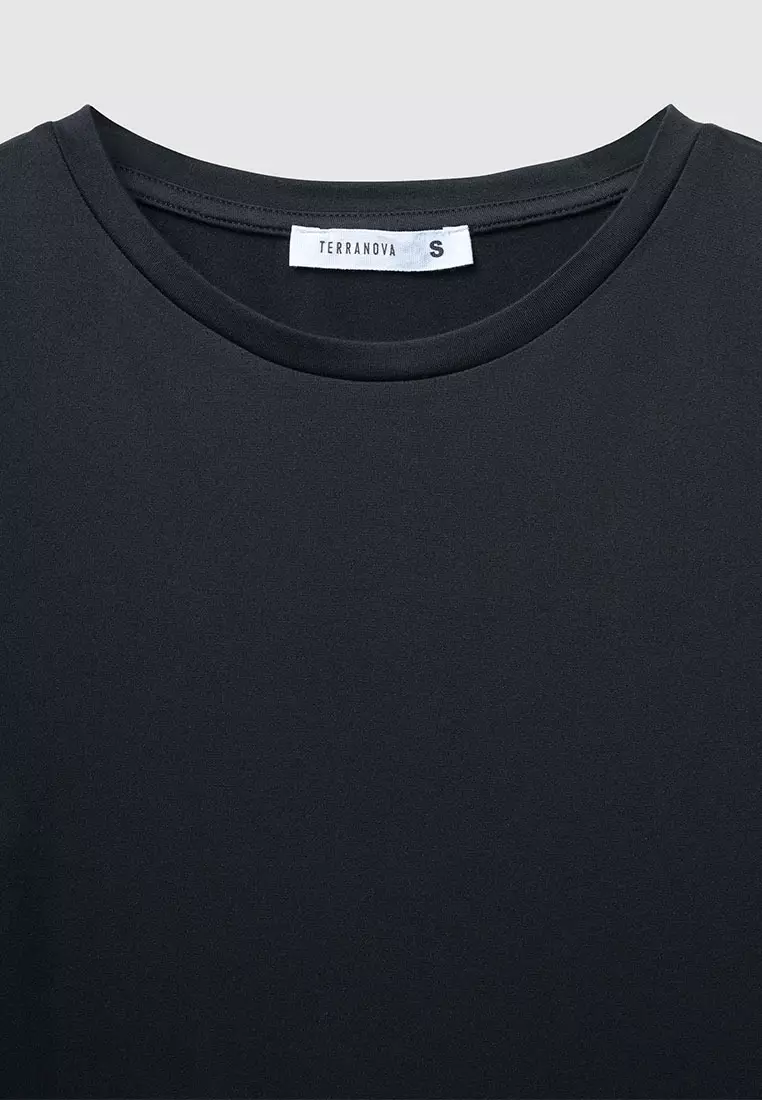 Woman Long-Sleeved T-Shirt