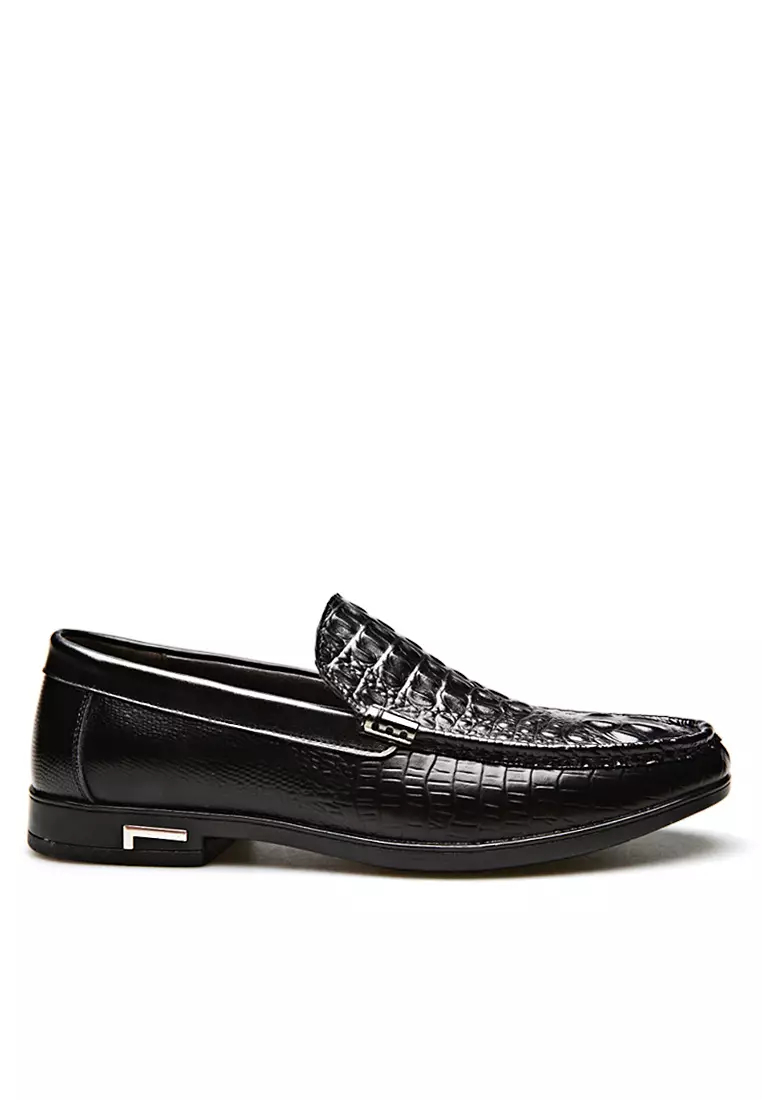 Discount on Twenty Eight Shoes  shoes - SKU: Crocodile Pattern Embossed Lather Loafer VMC26198
