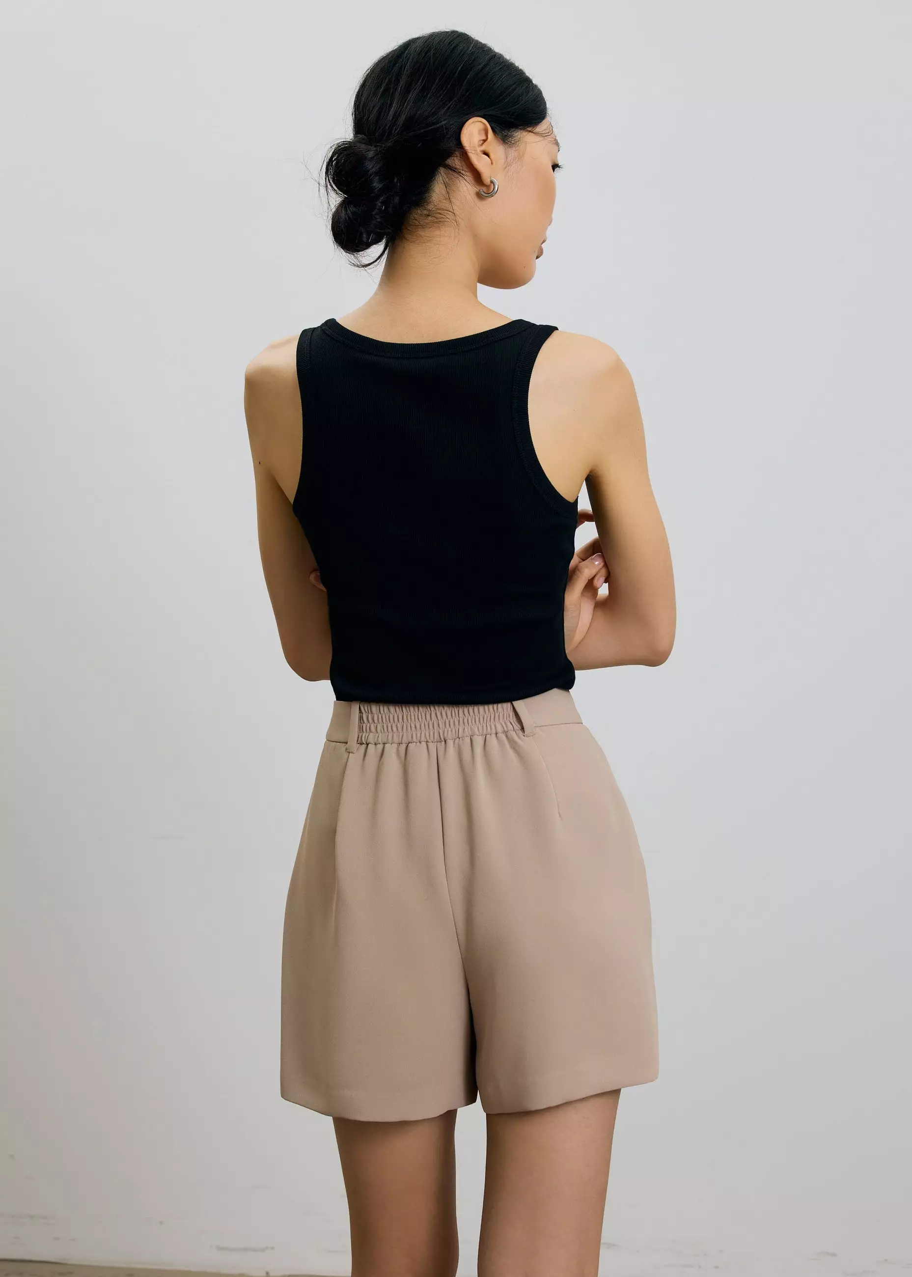 Celana Pendek Wanita - Aika Elastic Pleated Tailored Shorts