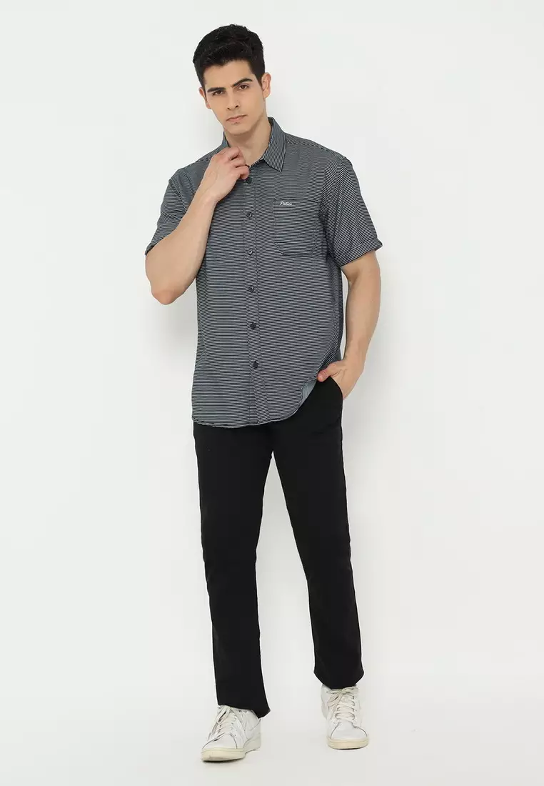 POLICE Kemeja Salur Regular Fit Pria