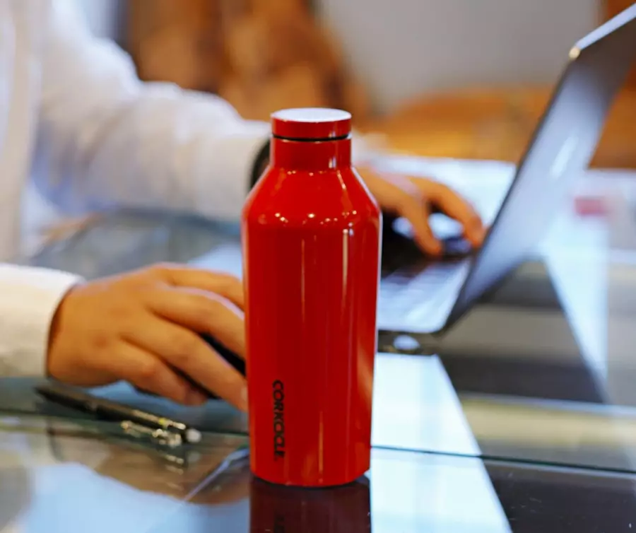 Corkcicle Canteen 9 oz / 270 ml Dipped Cherry Bomb