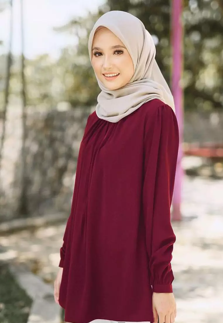 Lydia Blouse in Maroon