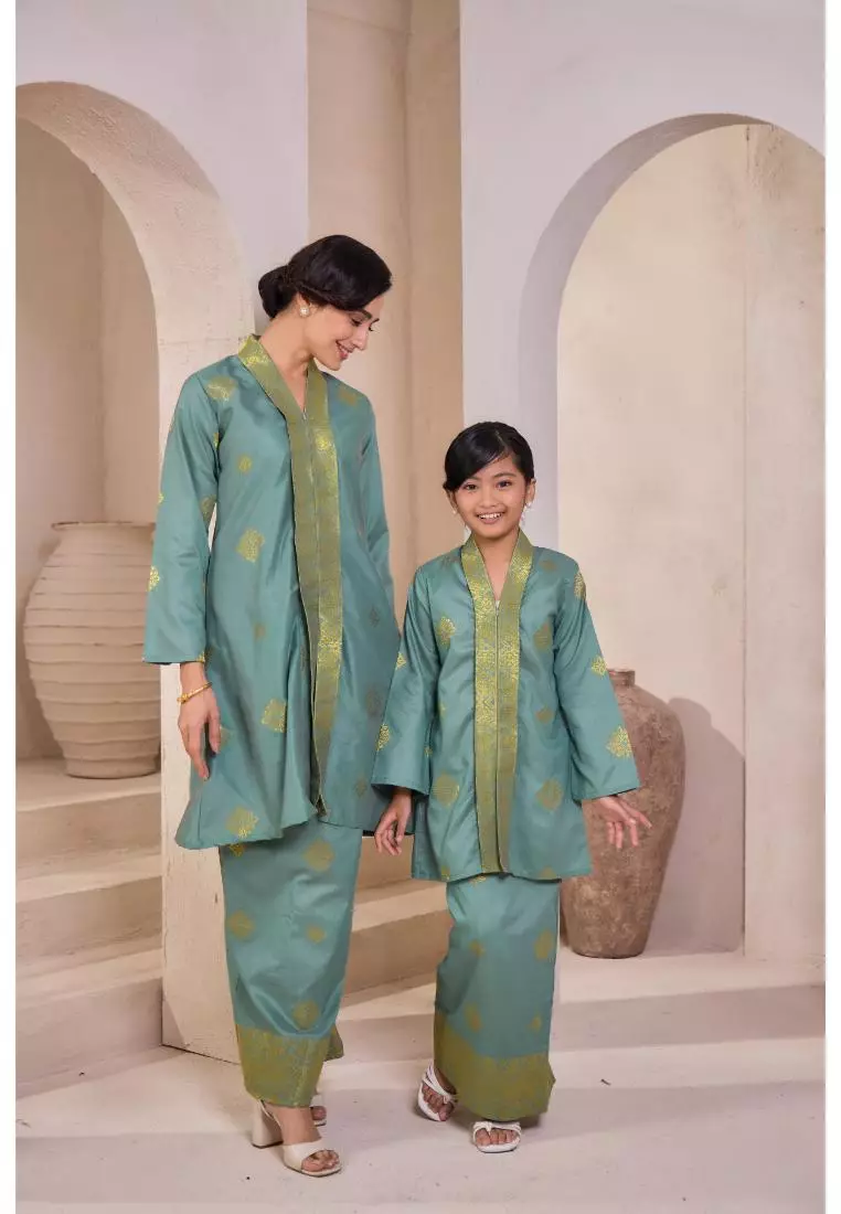 Kebarung Songket Mahsuri