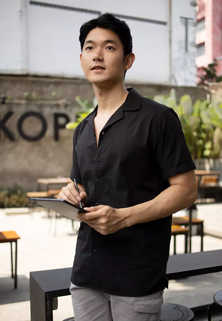 Kemeja pendek pantai Hitam OXCON summer shirt Black