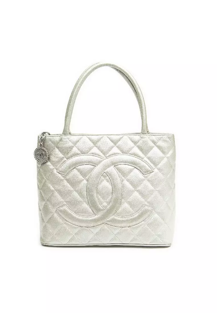 Chanel quilted medallion outlet tote