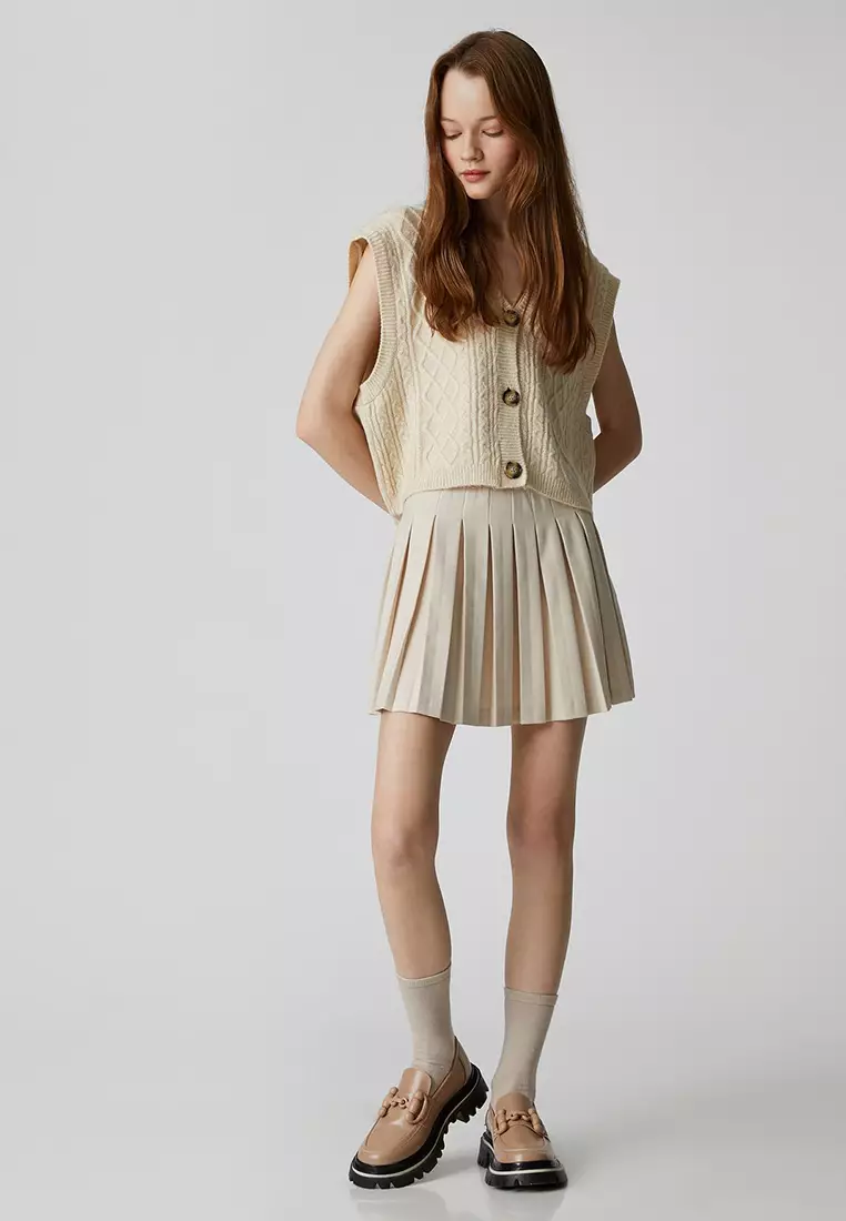 Knit Patterned Buttoned Cardigan