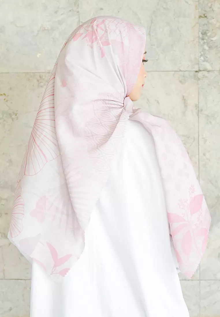 WK014 ES30A kerudung segi empat voal Iris Series nude pink
