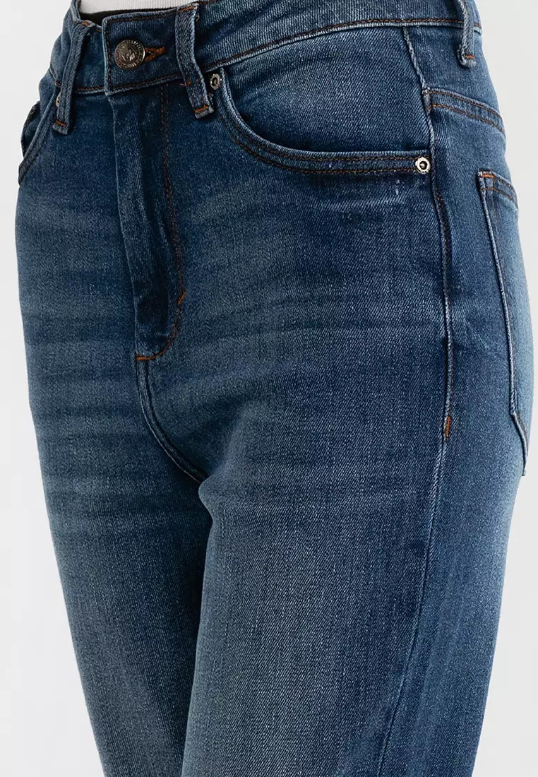 Quantic Tapered Mom Jeans