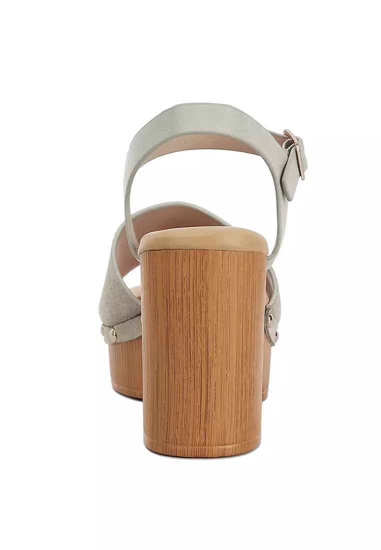 Sandal Blok Tinggi Suede Krem