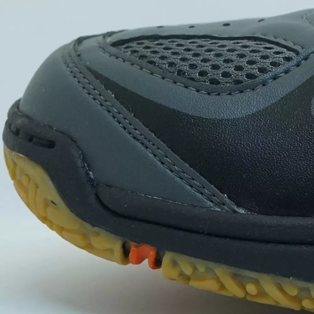 Eagle Sepatu Badminton Voltage - ABU TUA/HITAM