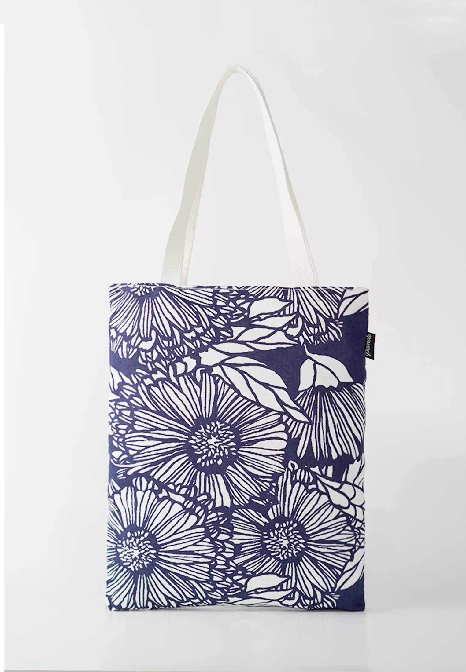 Tote Bag Tas Wanita Bahan Kanvas Penutup Resleting - Navy Flower