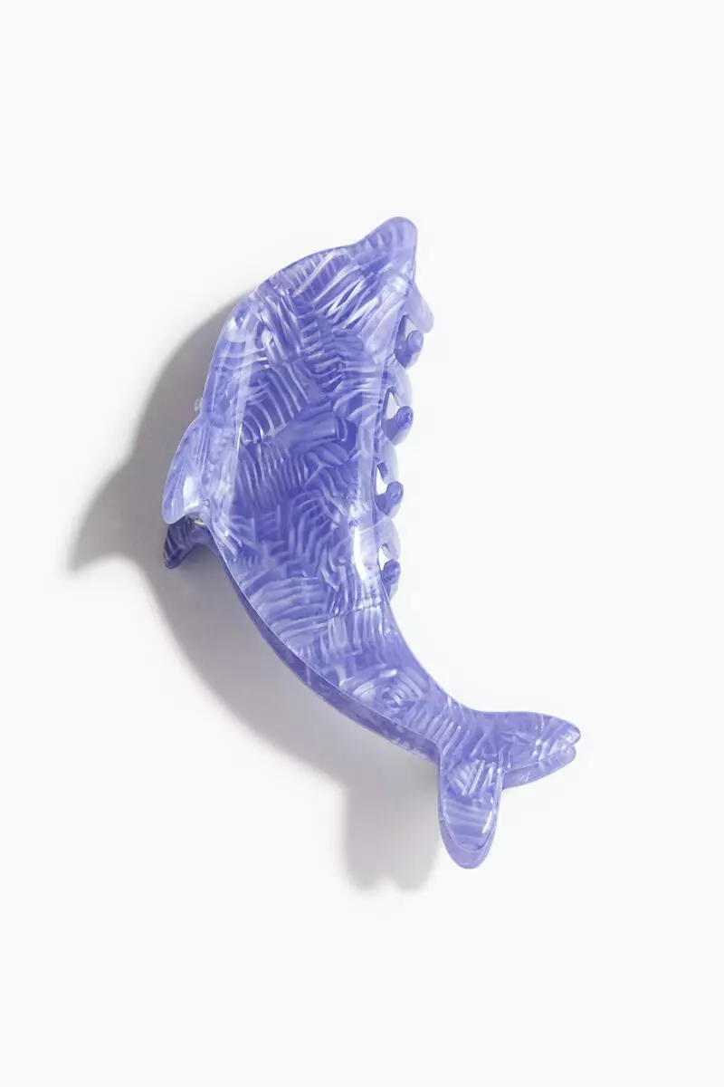 Dolphin-shaped hair claw