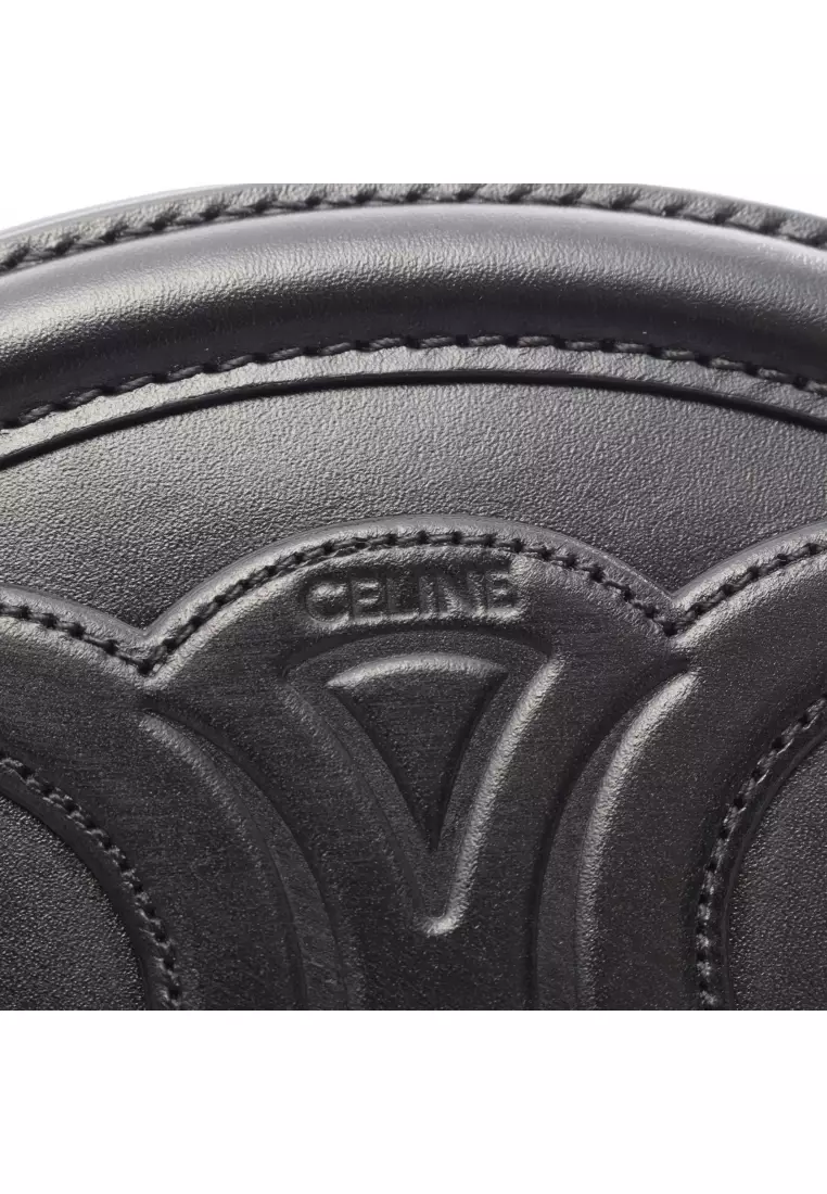 Pre-Loved Celine Triomphe Oval Perth Cuill Shoulder bag leather black