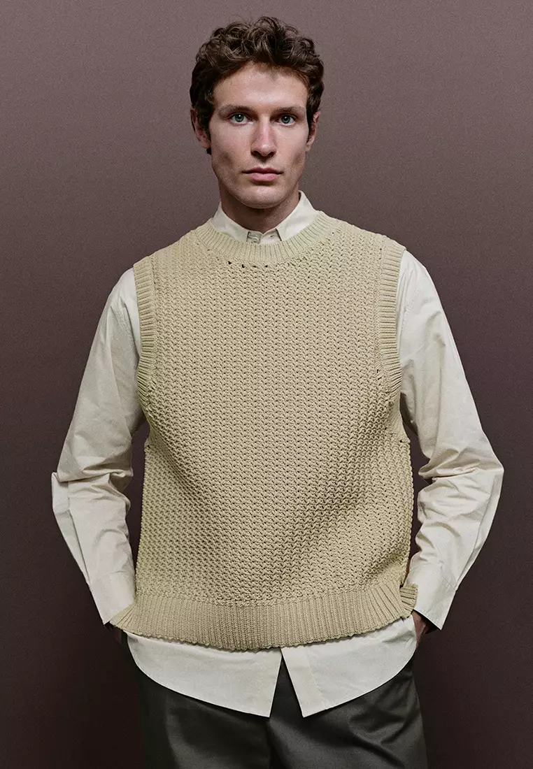 Crew Neck Knitted Vest