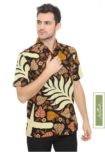 Baju batik pria lengan pendek modern