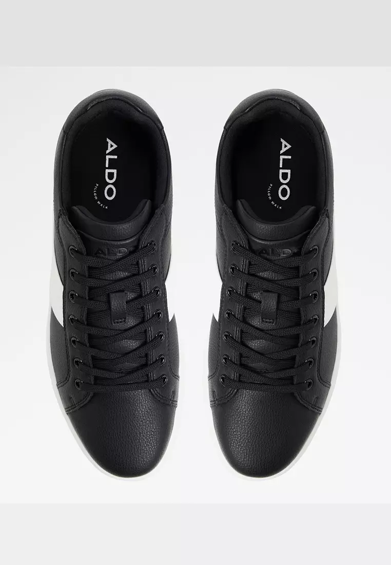 Ozzy Low-Top Sneakers