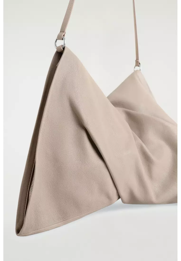 TWISTED CLUTCH BAG - LEATHER