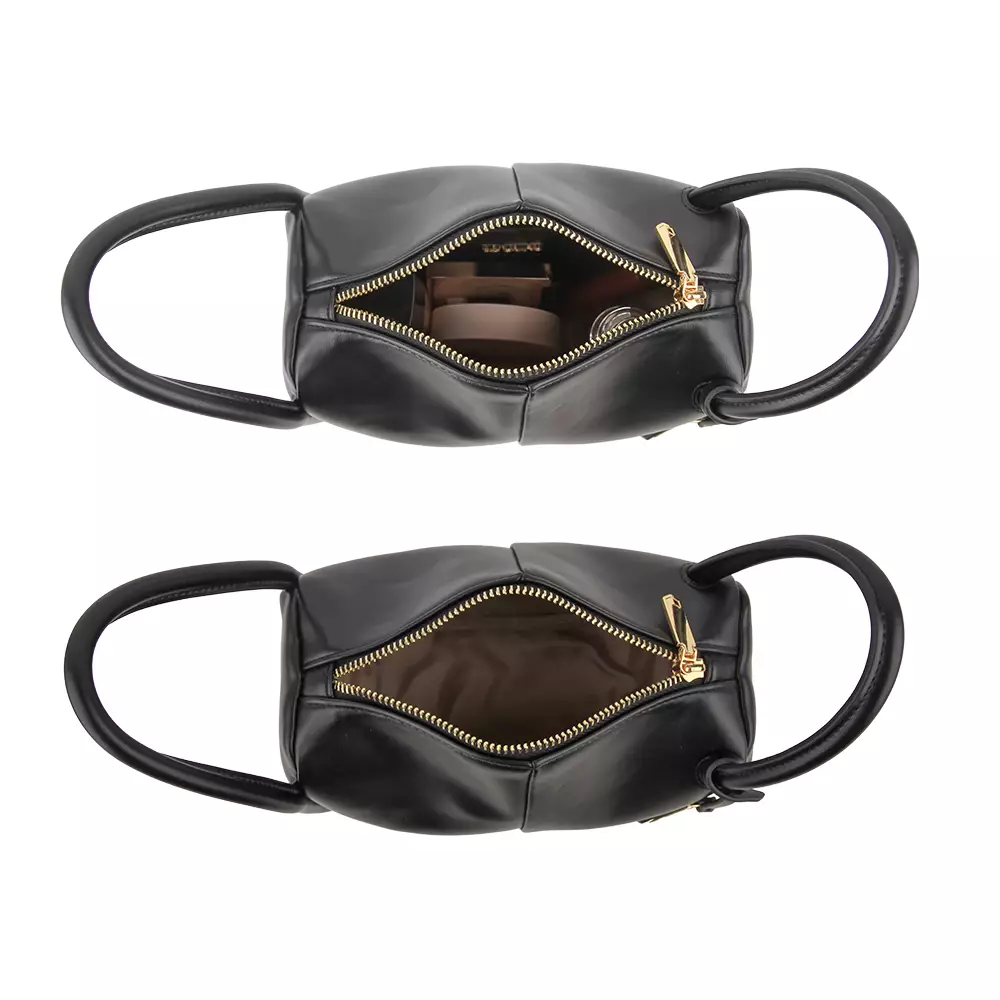 1331 Agatha Crossbody