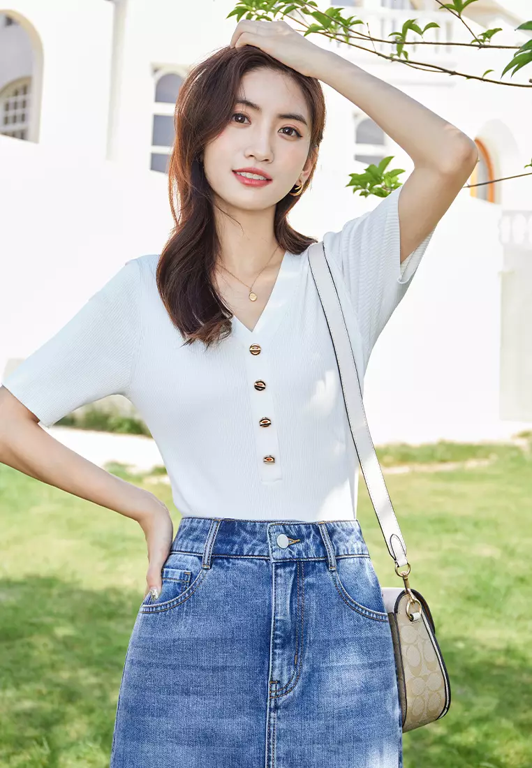 Hlaf Sleeve V-Neck Summer Front Button Knitted Top
