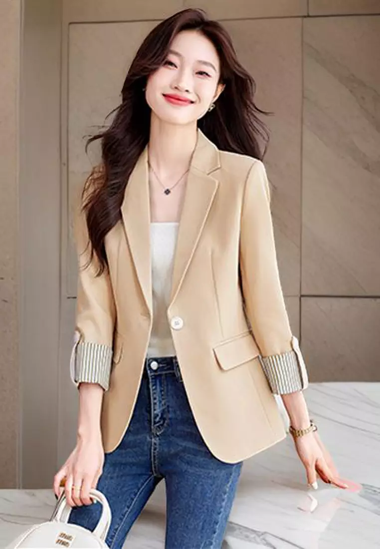 Single Button (Roll Up Sleeve)