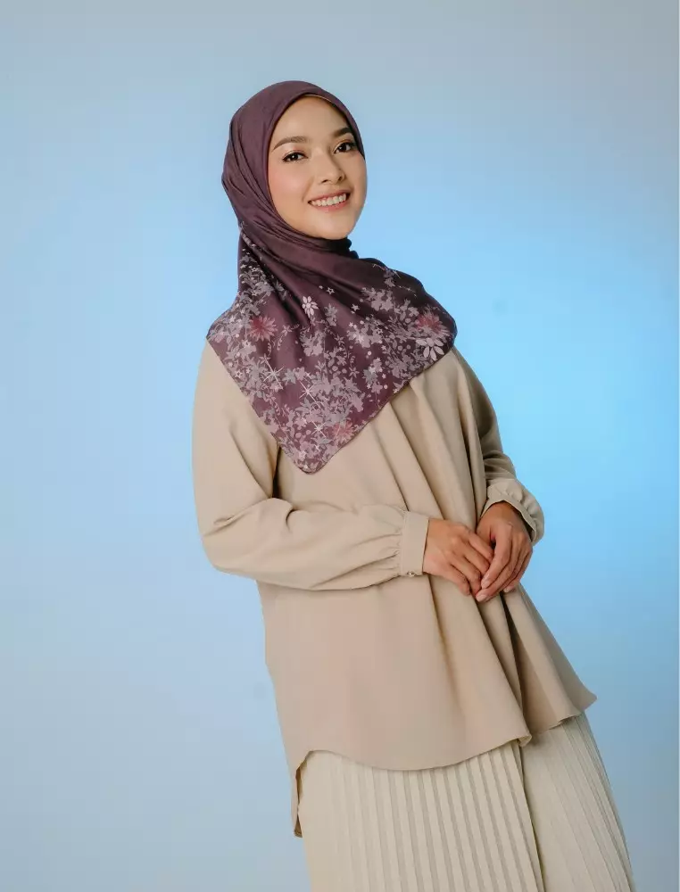 ZANIAH Scarf Coffee Quartz - Kerudung Hijab Segiempat Motif With Pouch Ziplock - Bahan Poly Fine - Ukuran 110x110