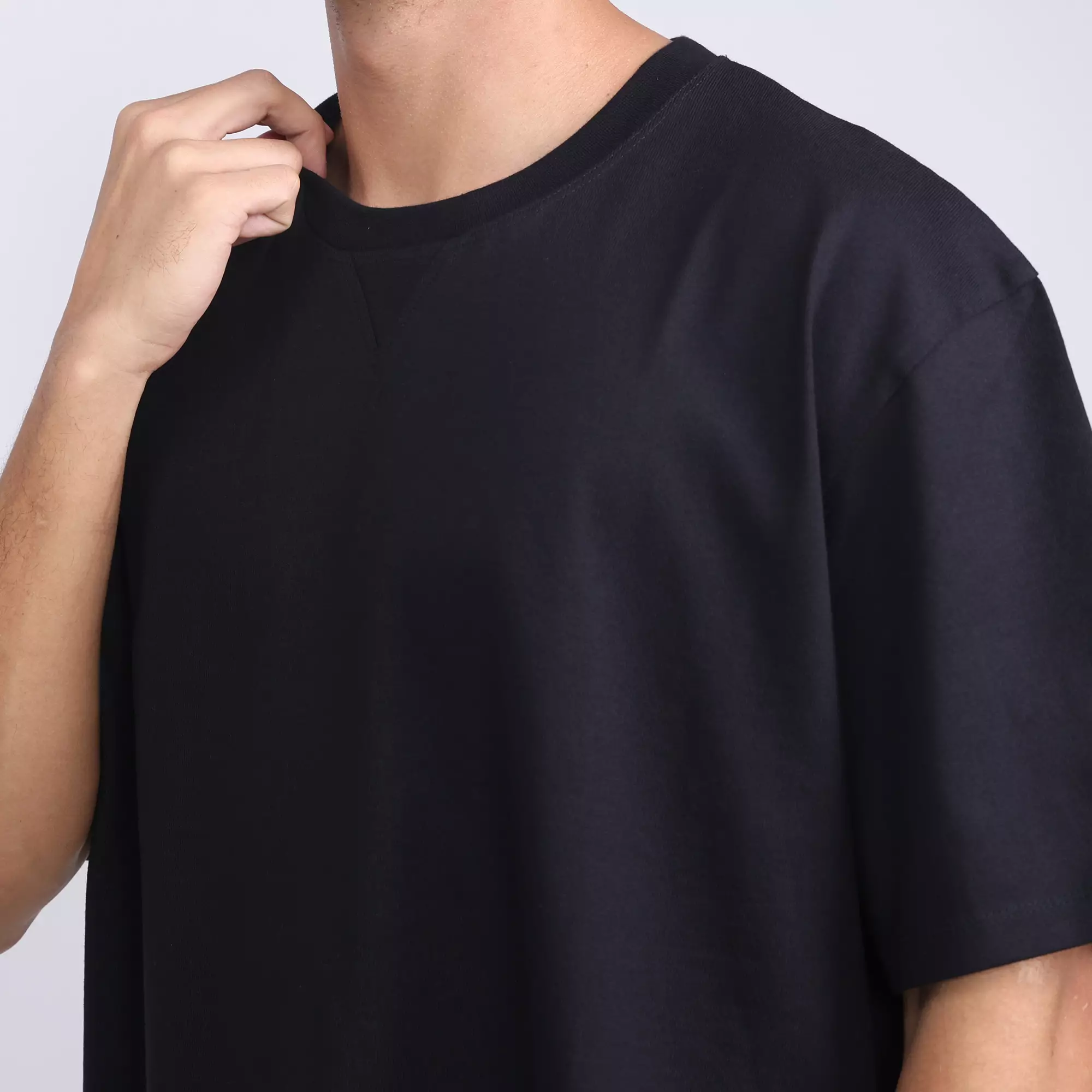 FACILITY - Nathan Boxy Modal Tee - Black