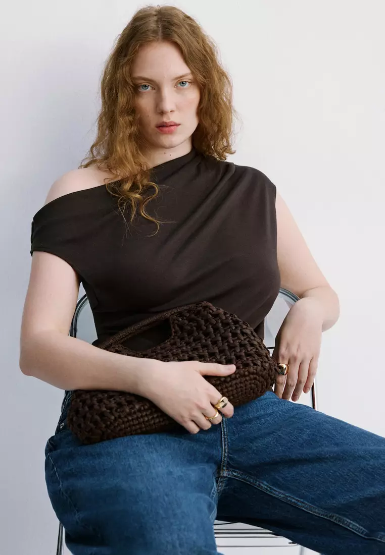 Asymmetric Ruched Top