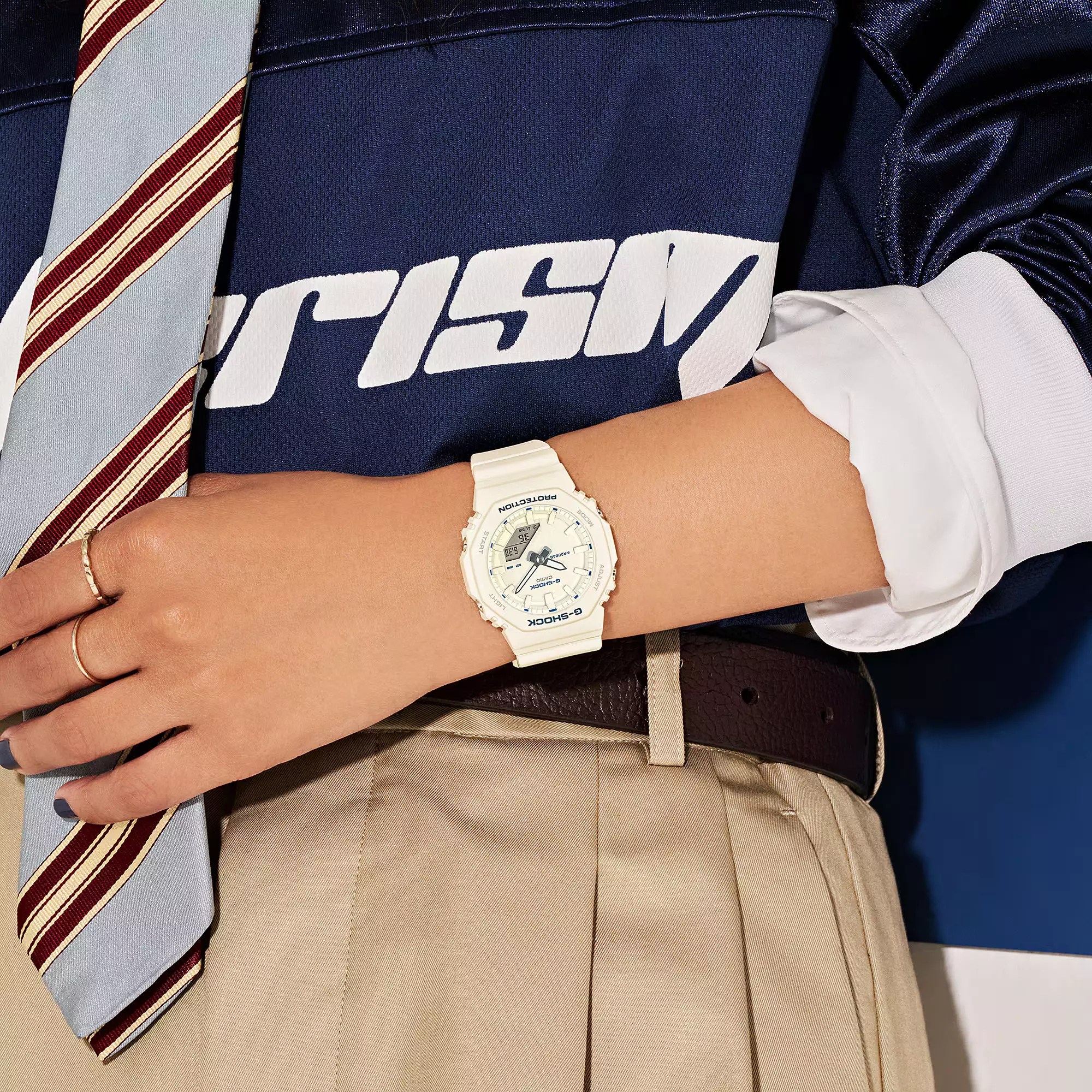Casio G-Shock - Jam Tangan Analog Digital Wanita - Broken White Resin Case & Band - GMA-P2100BA-7A
