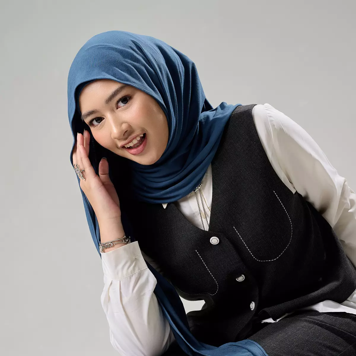 ZM Zaskia Mecca - Sadja Denim Blue | Hijab Instant Segitiga Spandex Premium