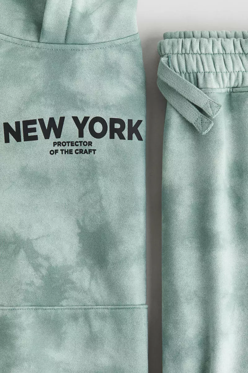 2-piece printed sweatshirt set