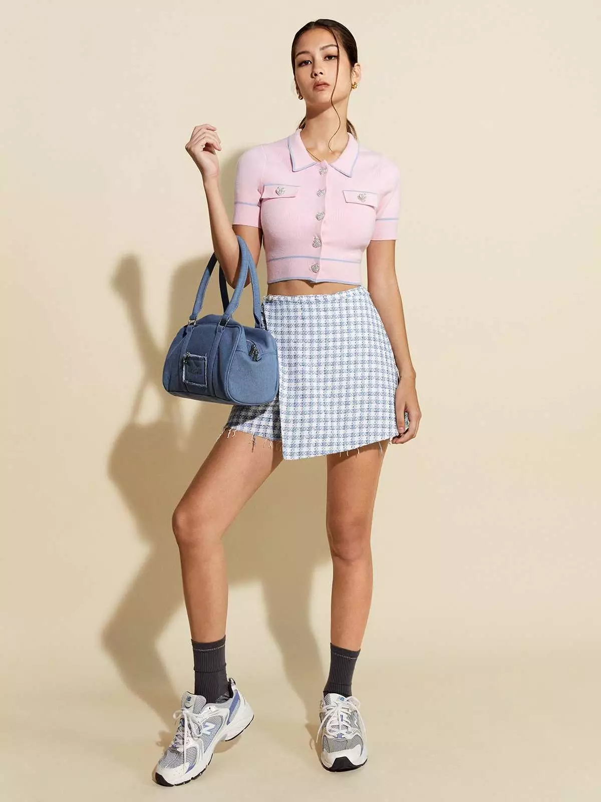 Heart-Shaped Button Knit Crop Top - Pink