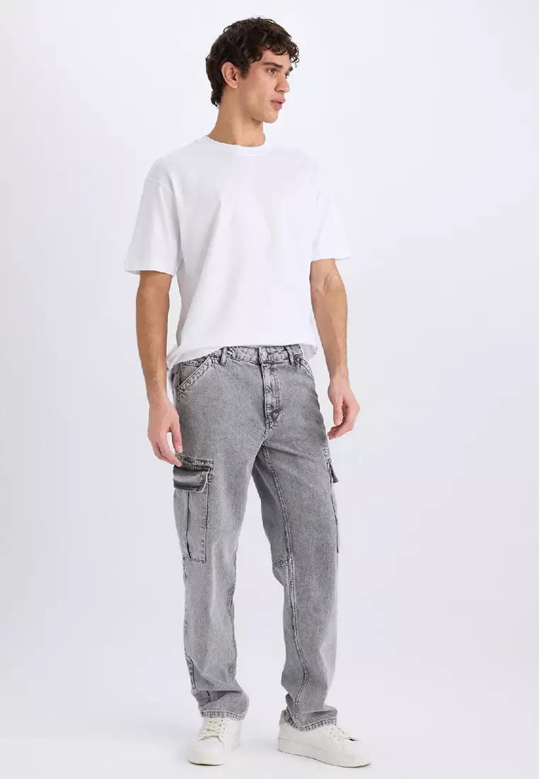 Relax Fit Cargo Pocket Jeans