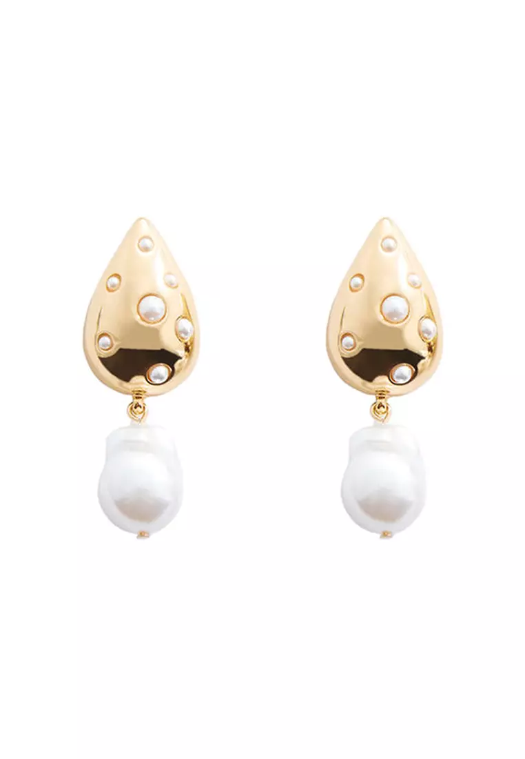 Gold moti sale earrings