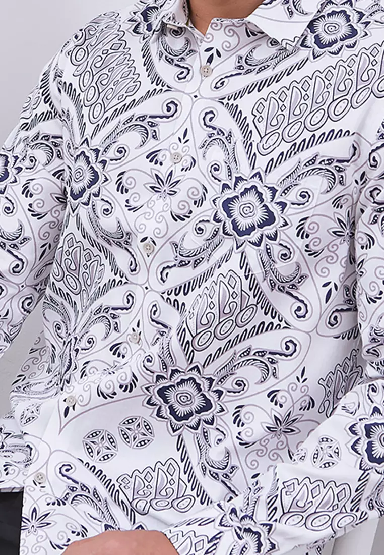 MANZONE - Kemeja Batik Lengan Panjang Pria Tirtayasa 05 Modern Fit - Beige Warna Beige