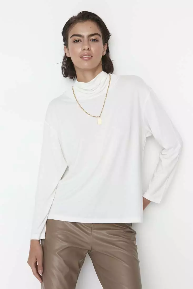 White turtleneck sale shirt womens