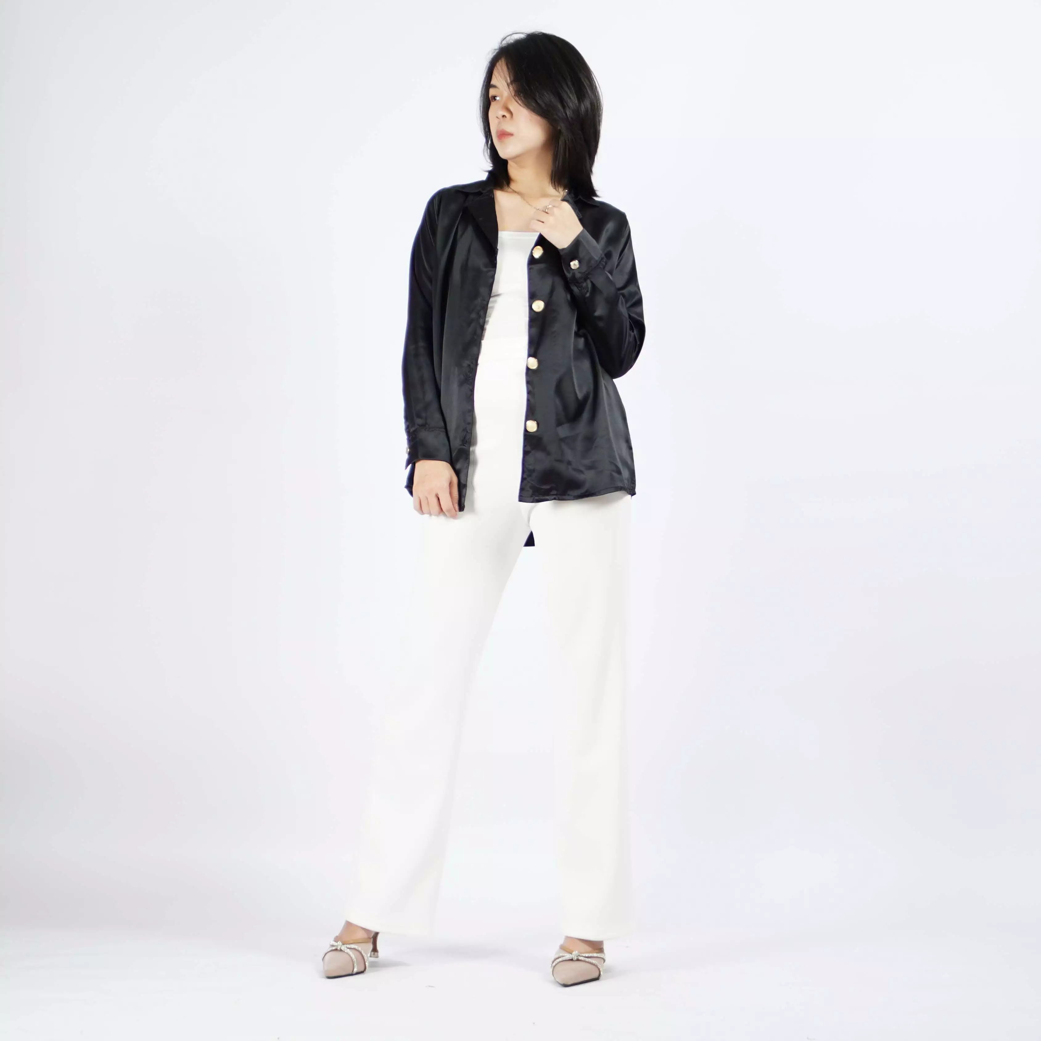  Kemeja Satin VICTORIA Kemeja Wanita Gaya Korea - Hitam