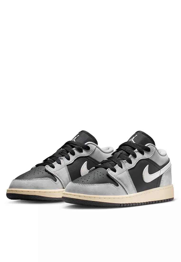 Air Jordan 1 Low Shoes