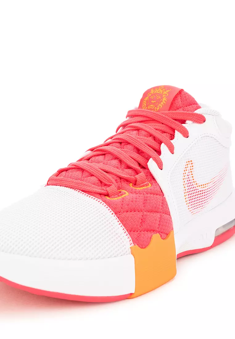 LeBron Witness 8 EP