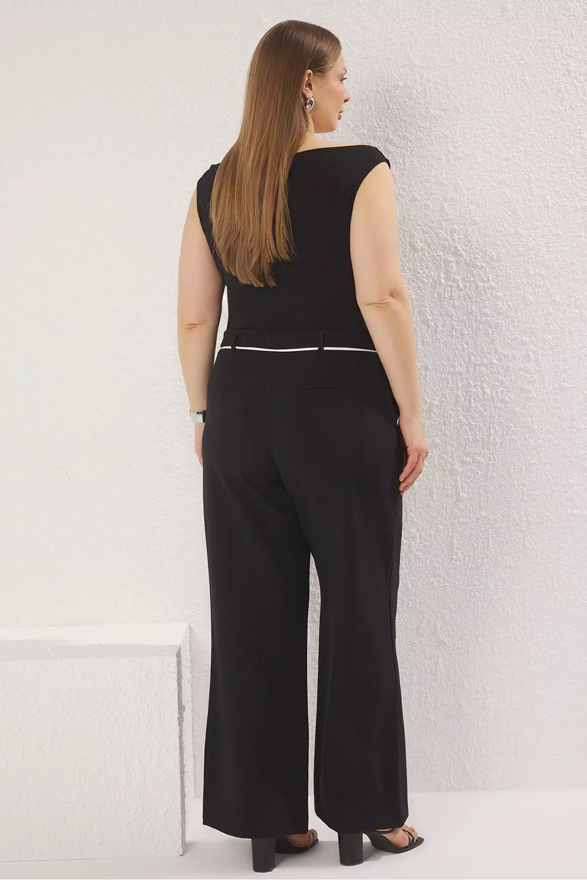 Jual Trendyol Black Waist White Piping Straight Fit Plus Size