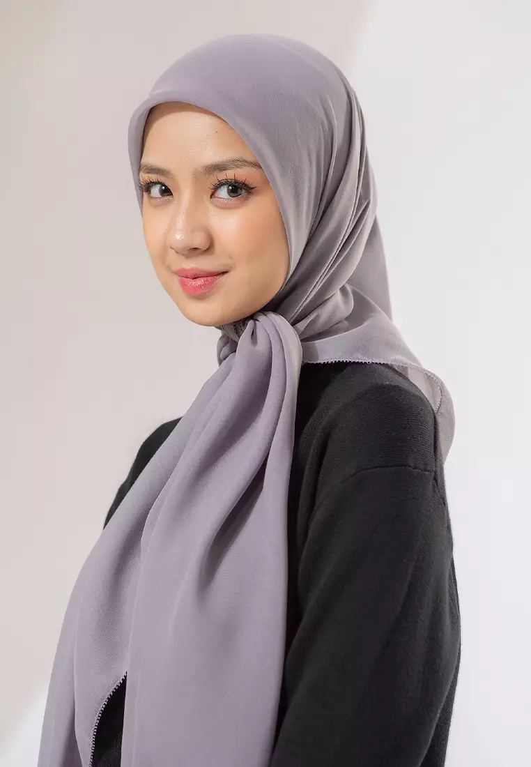 Nashwa Paris Eyelash in Smoke Grey (Lozy x Nashwa)