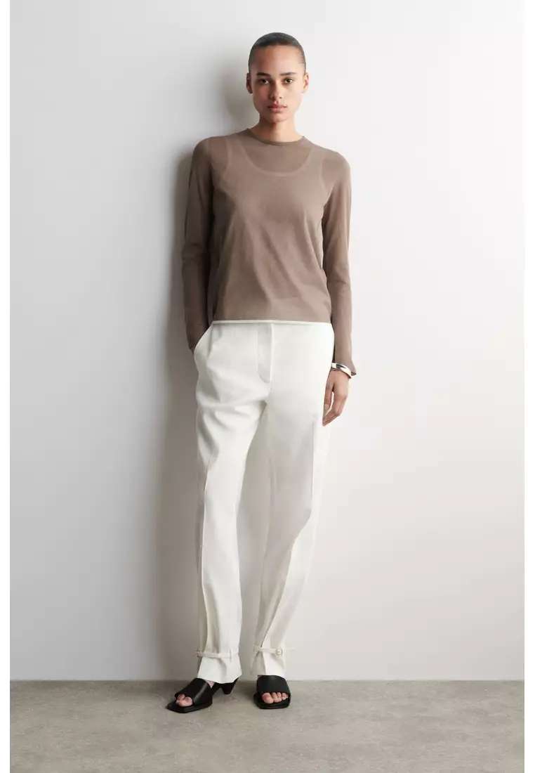 LAYERED KNITTED LONG-SLEEVED TOP