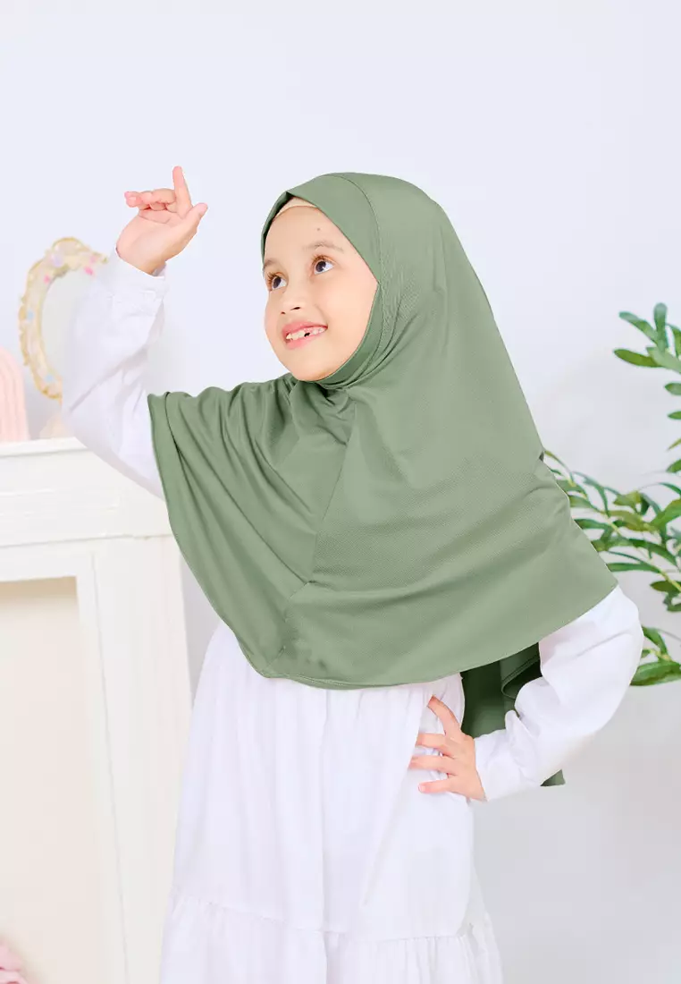 Cotton Bee - Jennaira Bergo Dagu | Hijab Instan Anak Non Pad - S