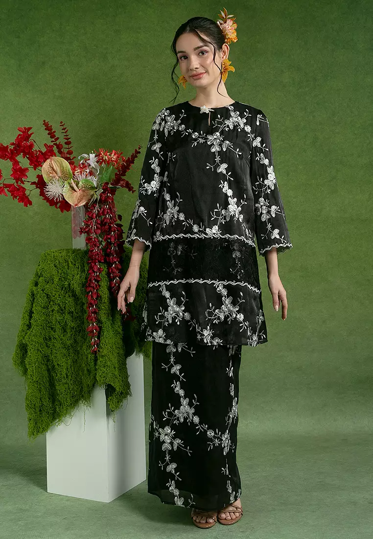 Azriah Embroidered Kurung Labuh Set