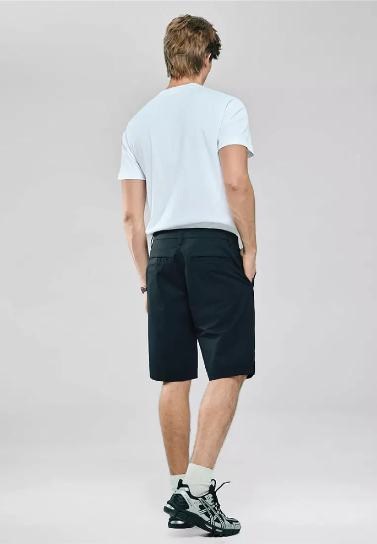 Men's Slim Tapered Hidden Comfort Bermuda Shorts 01106202