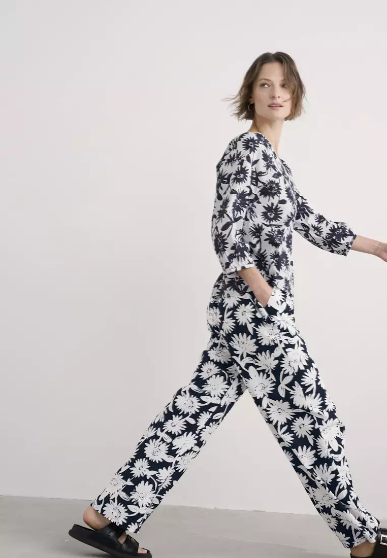 Seasalt Cornwall Navy Streamlet Floral Swing-Shape Top (GOTS)