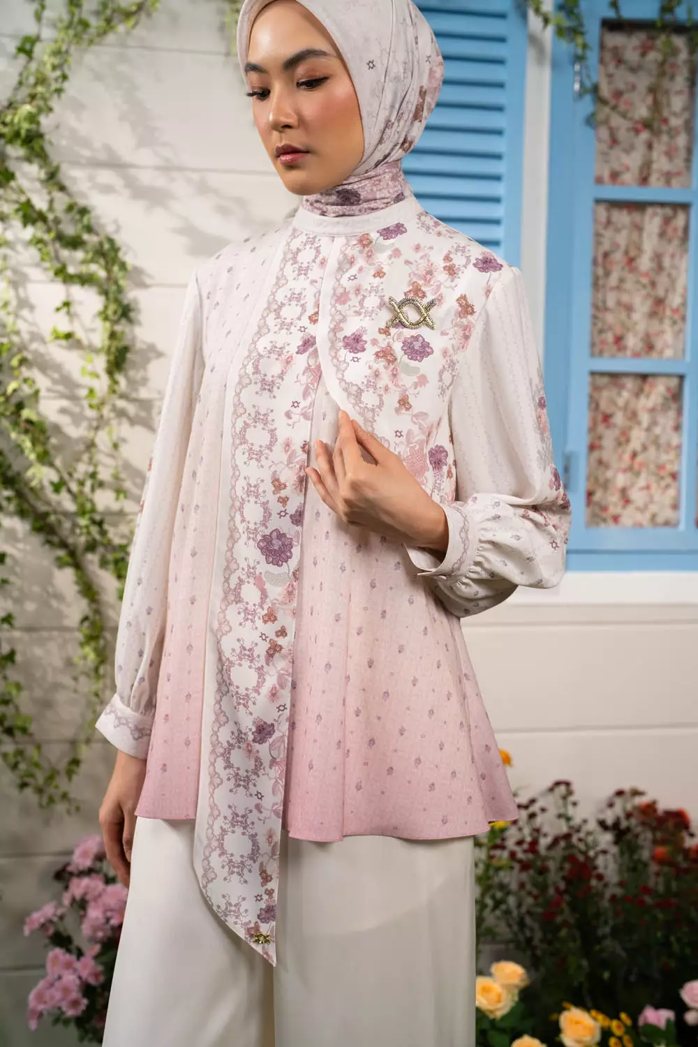 Klamby - Amertha Blouse Serunaya